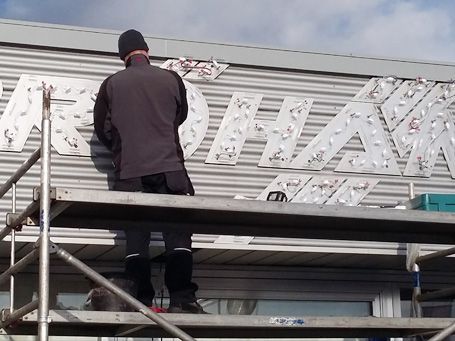 Lichtwerbung Umrüstung auf LED-Module